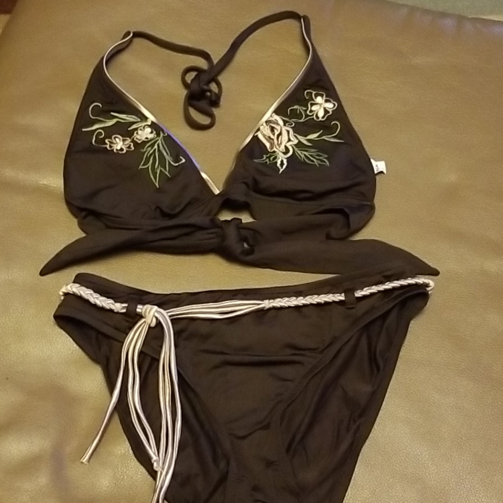 2 piece swim suit